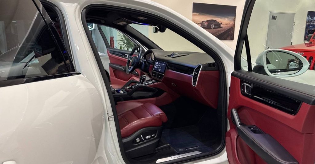 Porsche Cayenne 2021