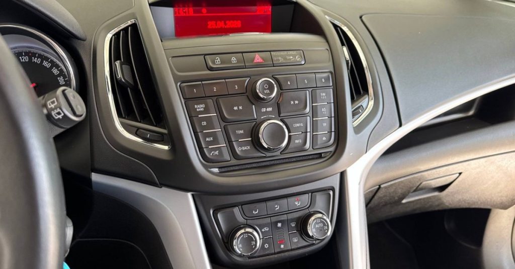 Opel Zafira 2013
