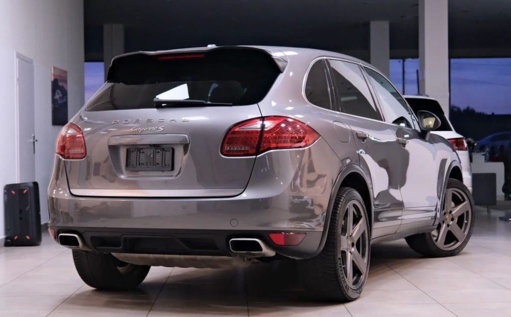 Porsche Cayenne 2011
