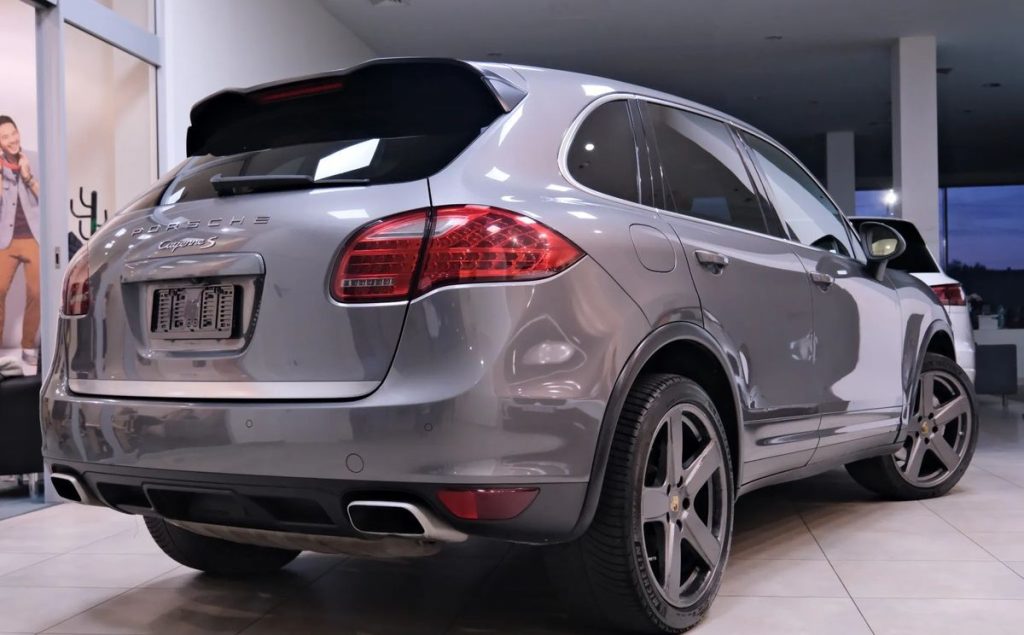 Porsche Cayenne 2011