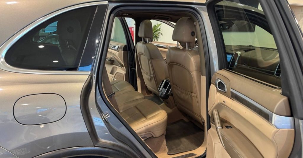 Porsche Cayenne 2011