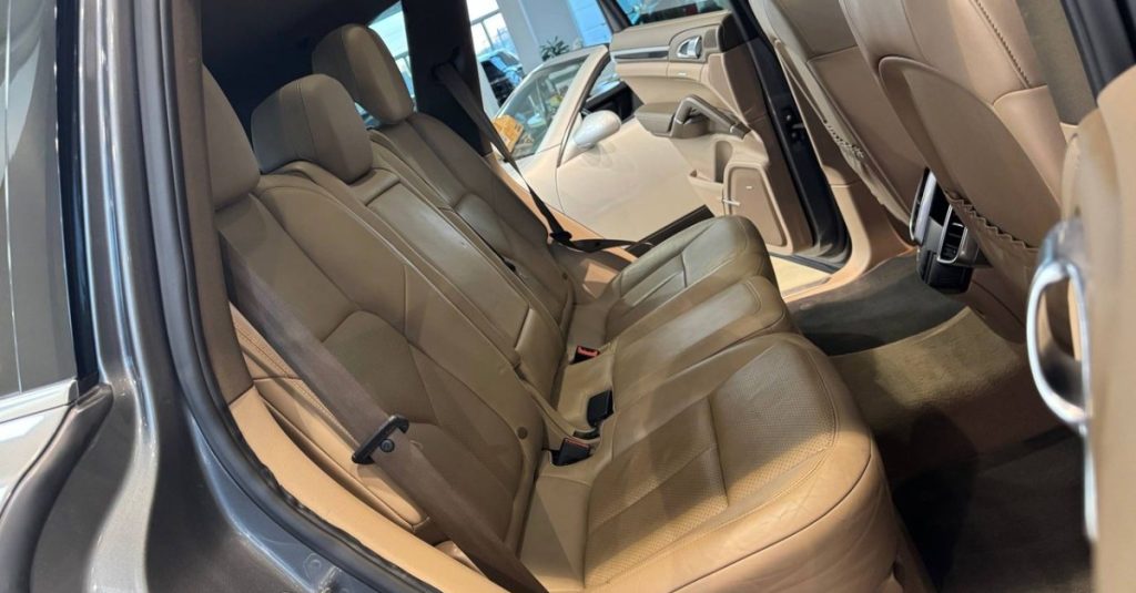 Porsche Cayenne 2011