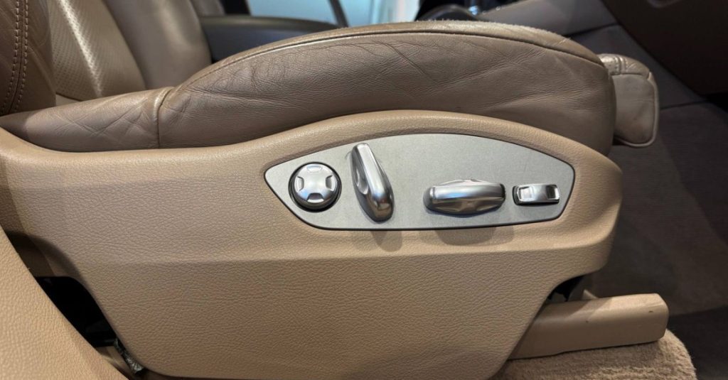 Porsche Cayenne 2011