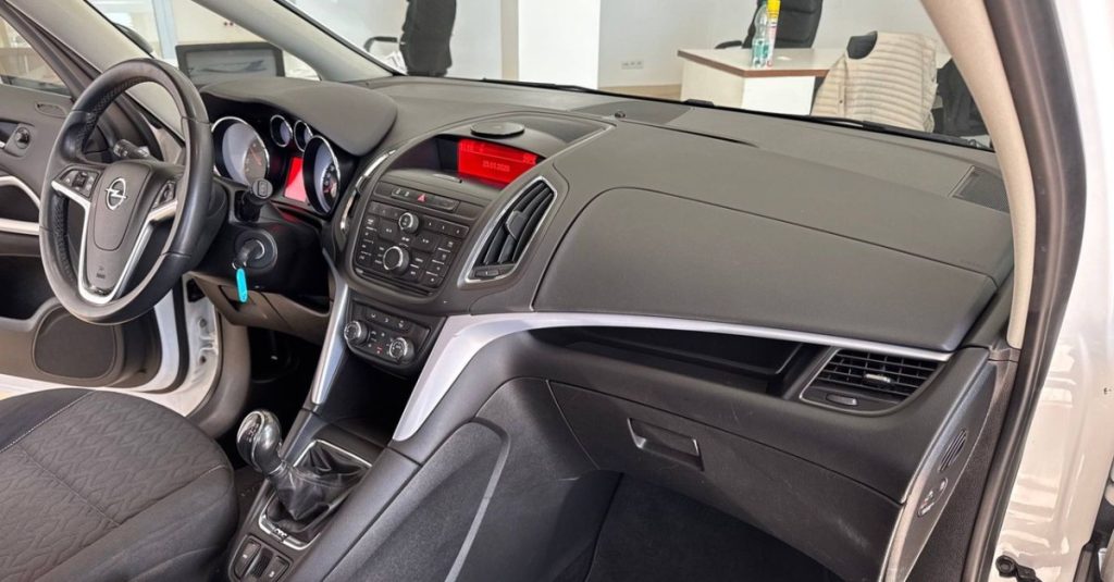 Opel Zafira 2013