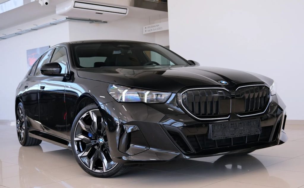 BMW 5 2025
