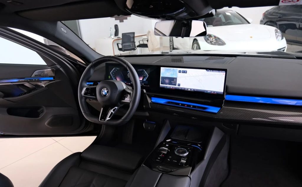 BMW 5 2025