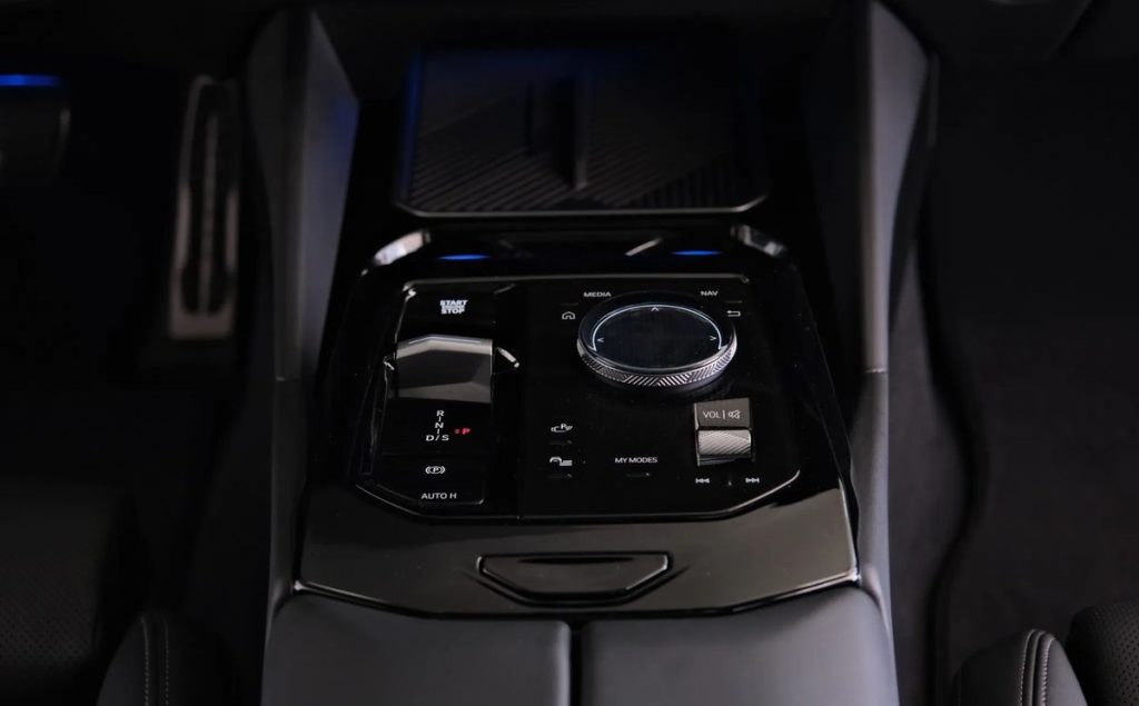BMW 5 2025