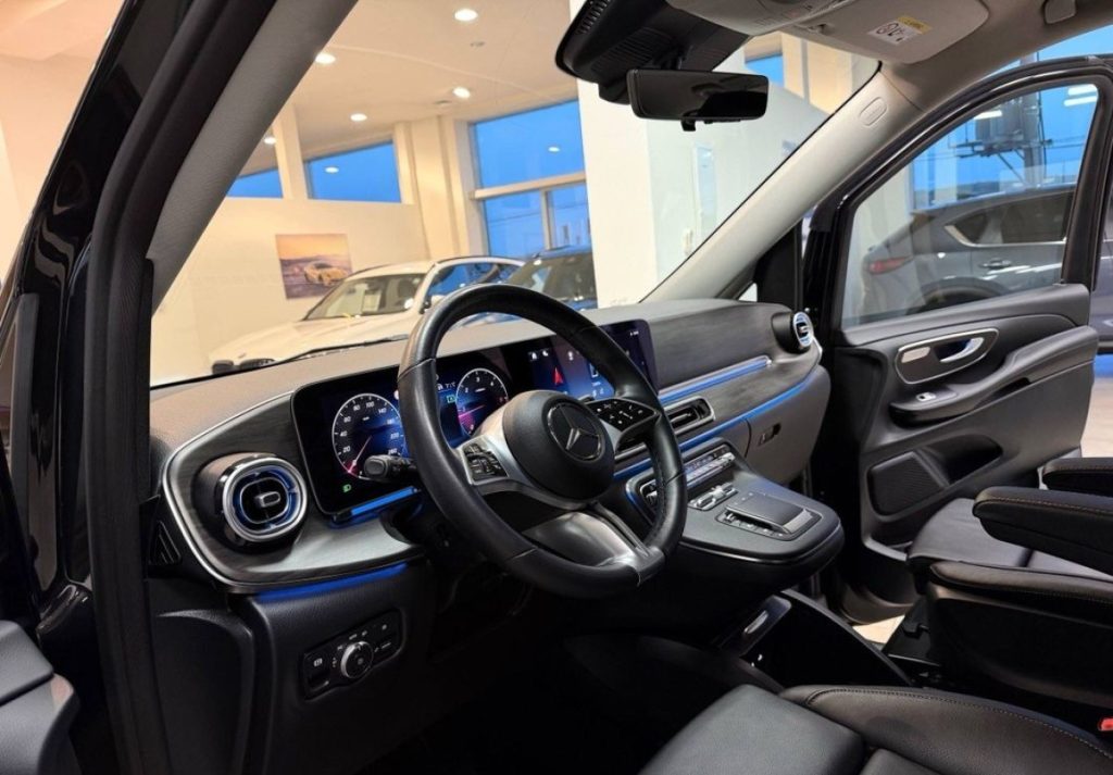 Mercedes-Benz V 2024