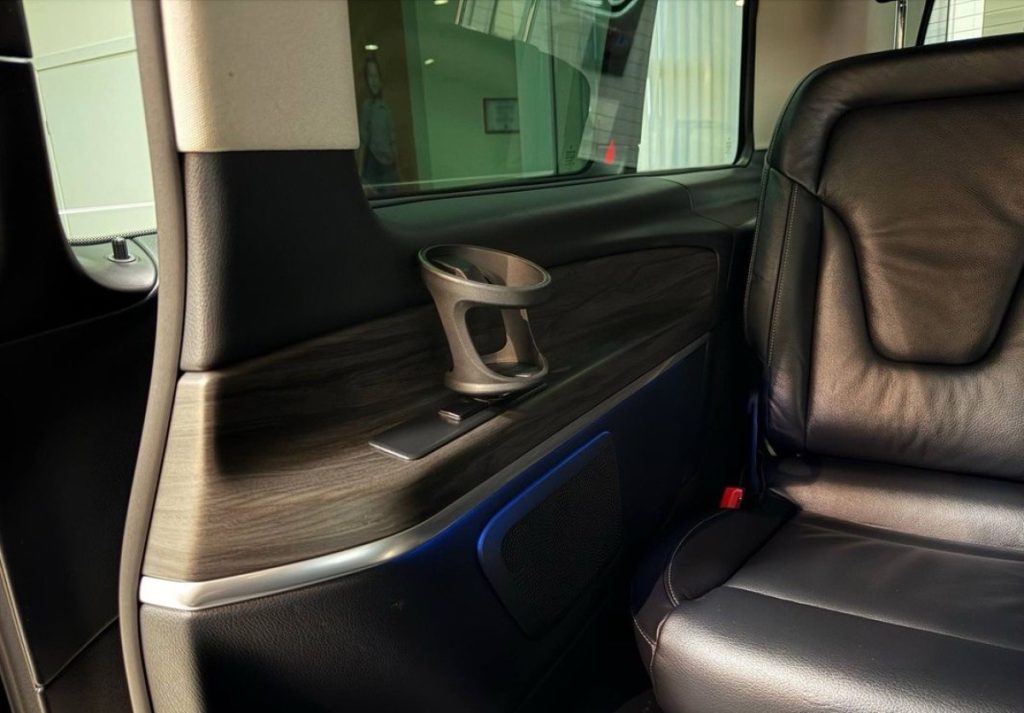 Mercedes-Benz V 2024