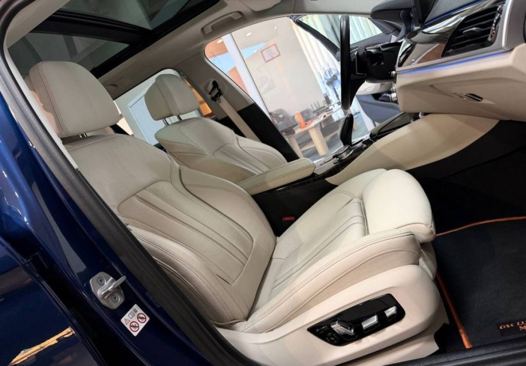 BMW 5 2023