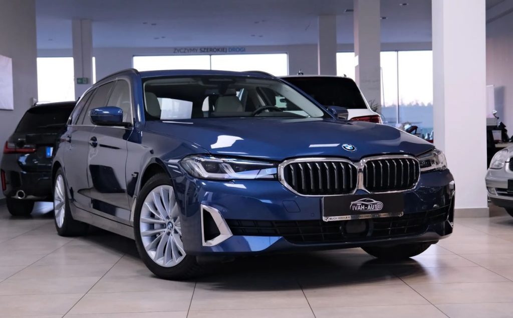 BMW 5 2023