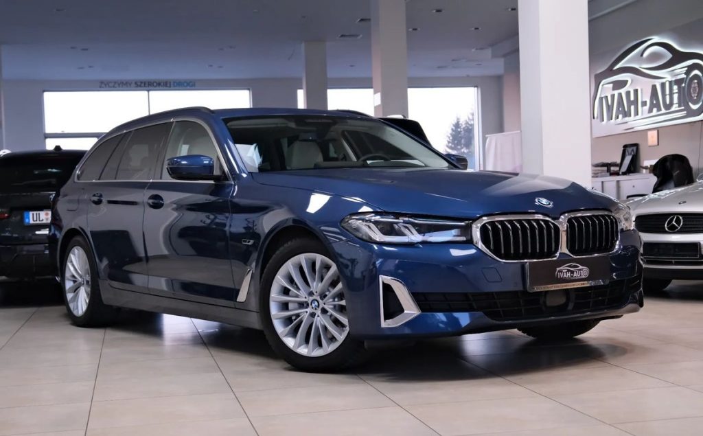 BMW 5 2023