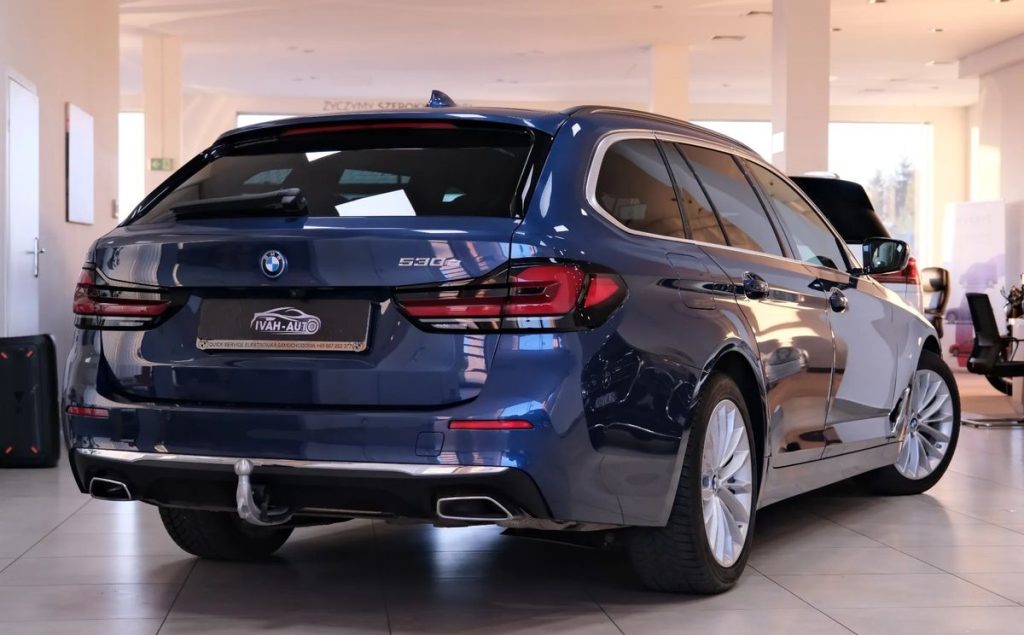 BMW 5 2023