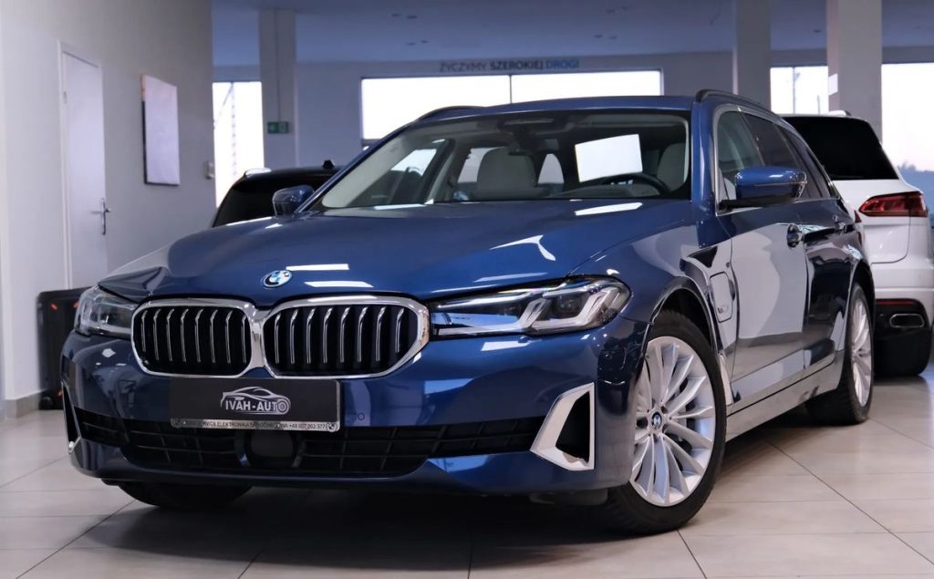 BMW 5 2023