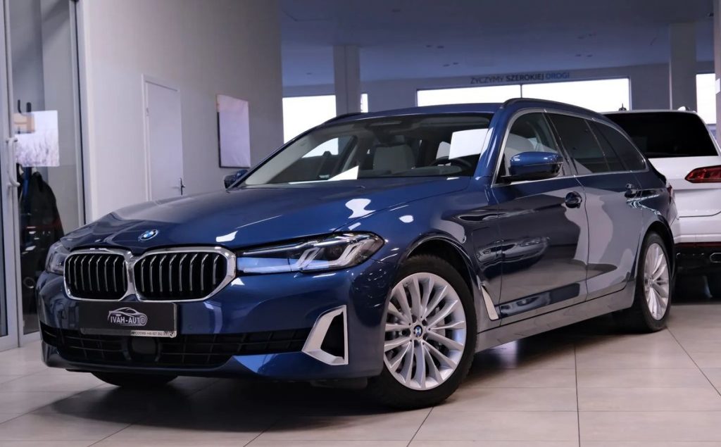BMW 5 2023