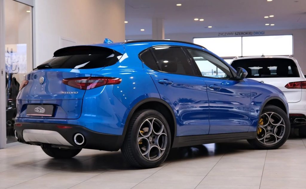 Alfa Romeo Stelvio 2017