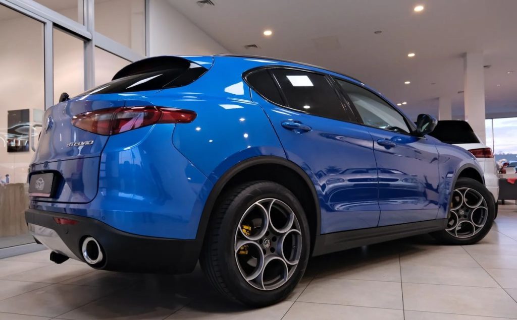 Alfa Romeo Stelvio 2017