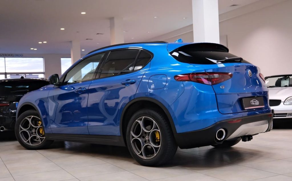 Alfa Romeo Stelvio 2017