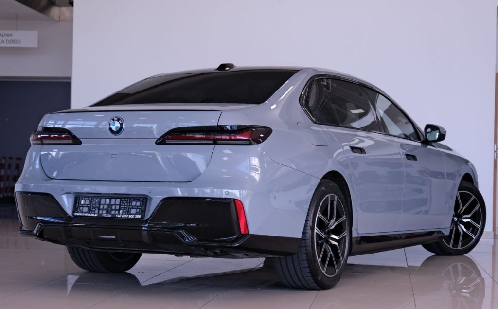 BMW 7 2023