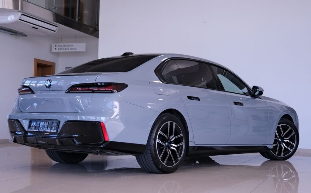 BMW 7 2023