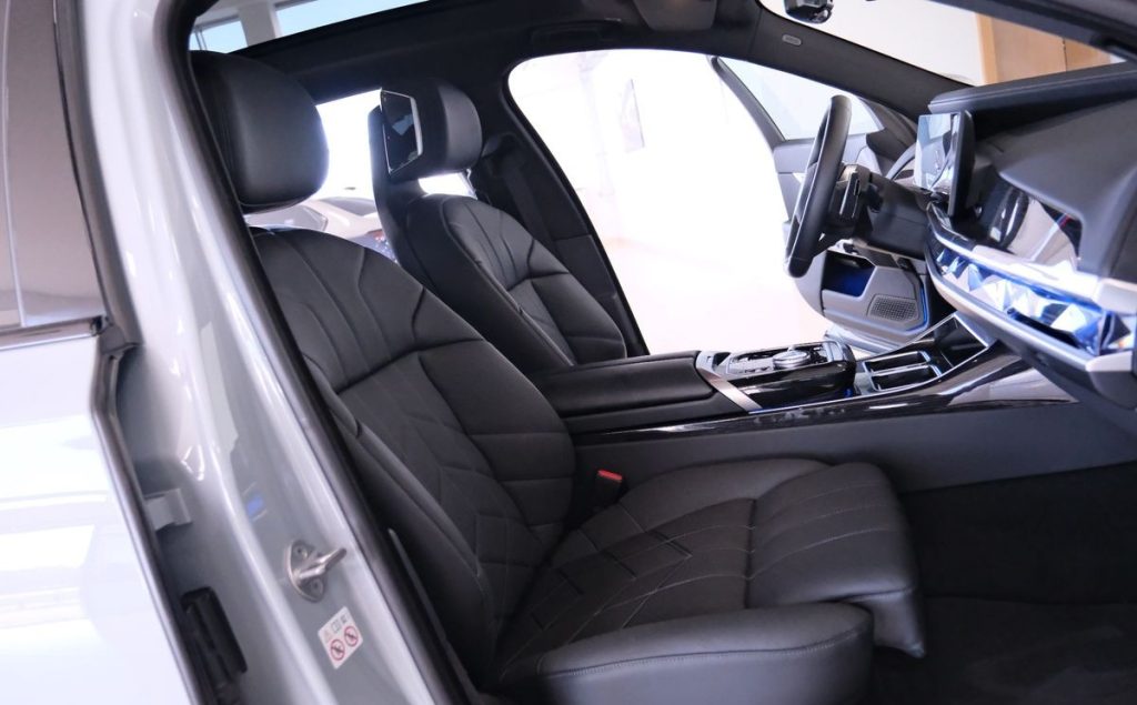BMW 7 2023