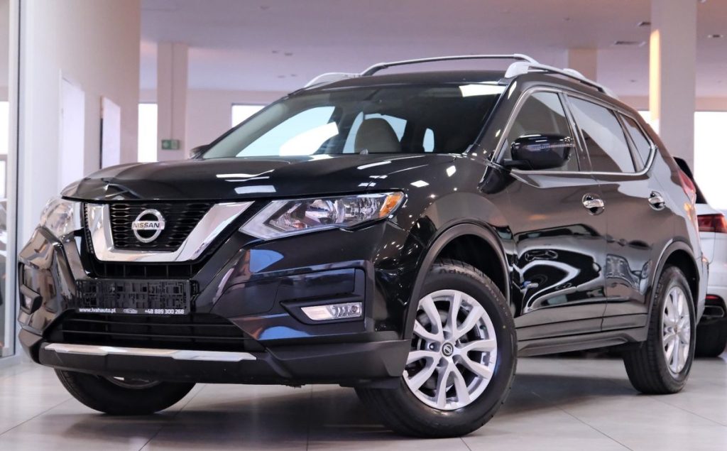 Nissan  2017