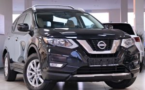 Nissan  2017