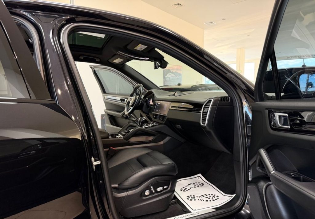 Porsche Cayenne 2019