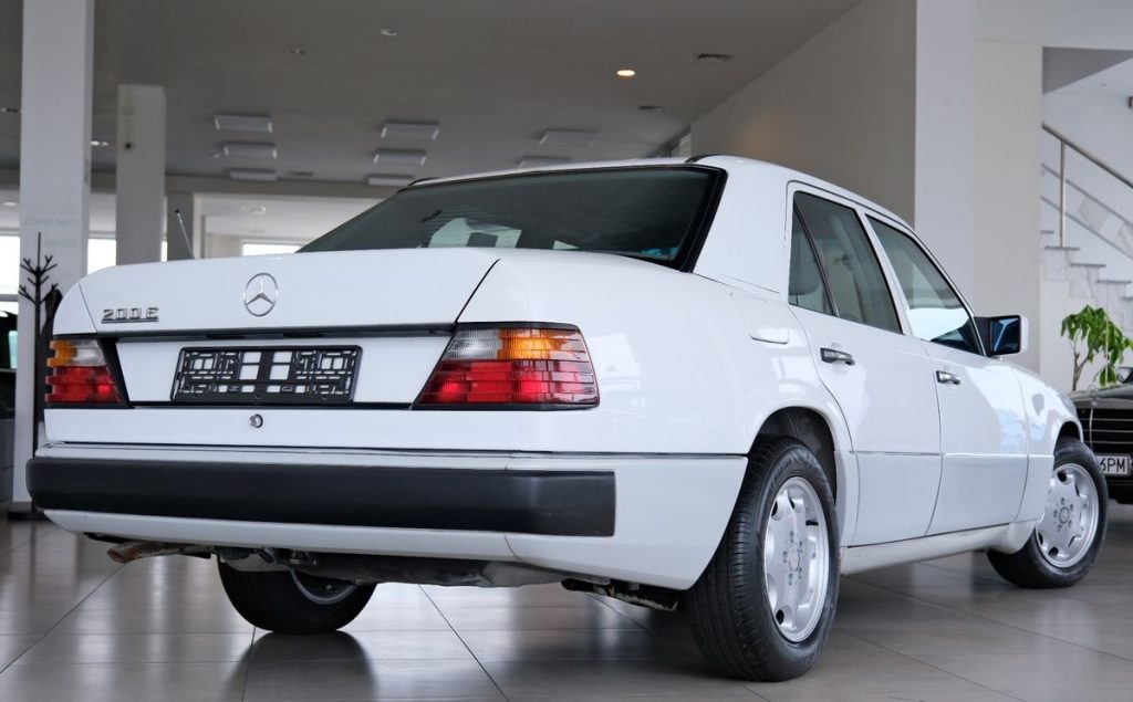 Mercedes-Benz  1991