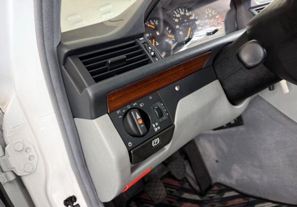 Mercedes-Benz  1991