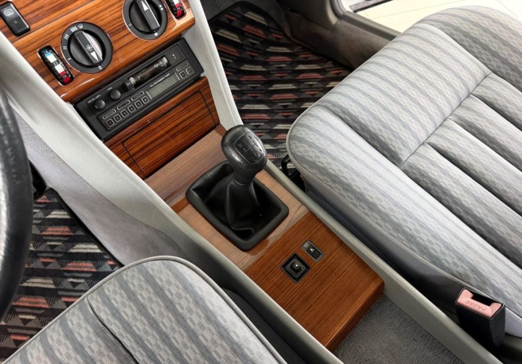 Mercedes-Benz  1991