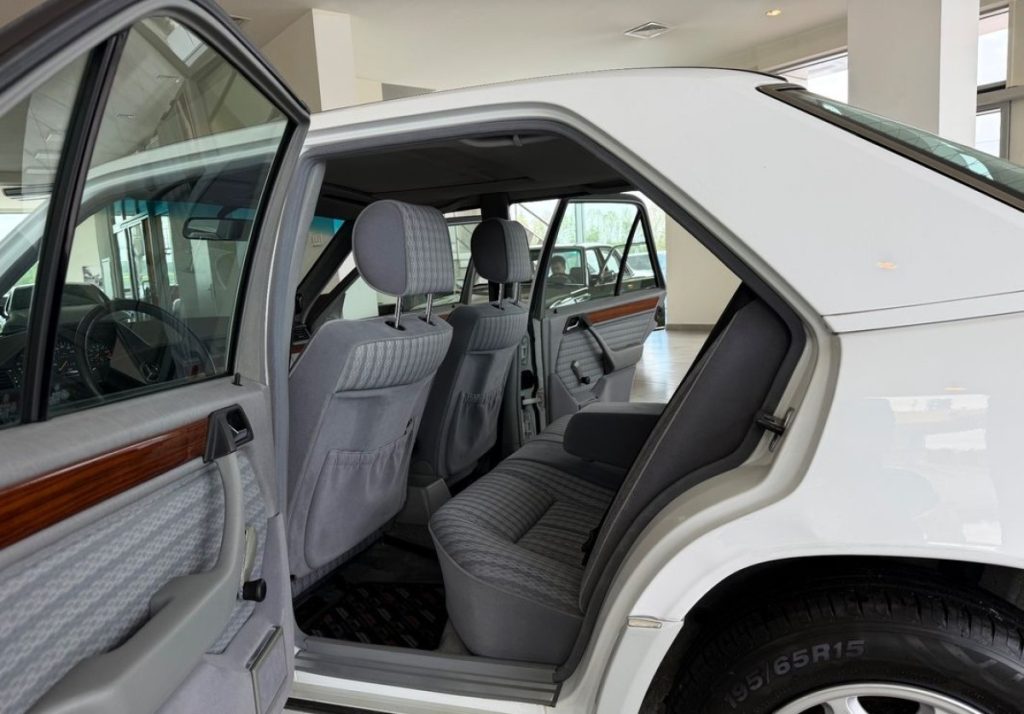 Mercedes-Benz  1991