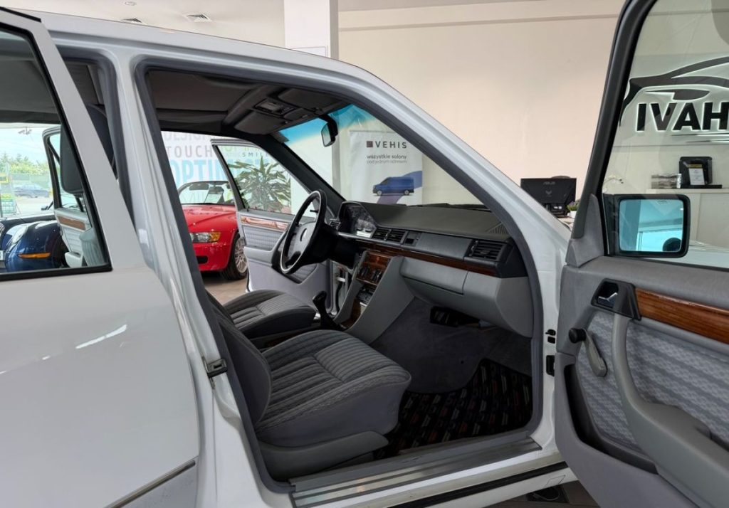 Mercedes-Benz  1991