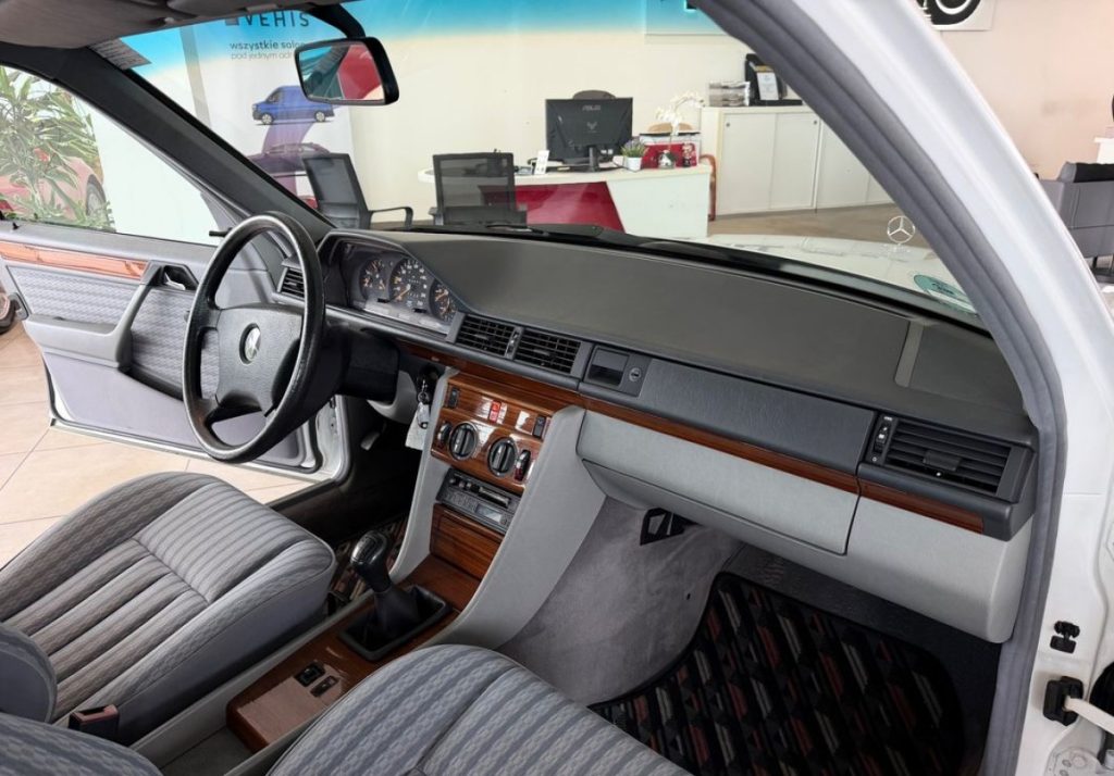 Mercedes-Benz  1991