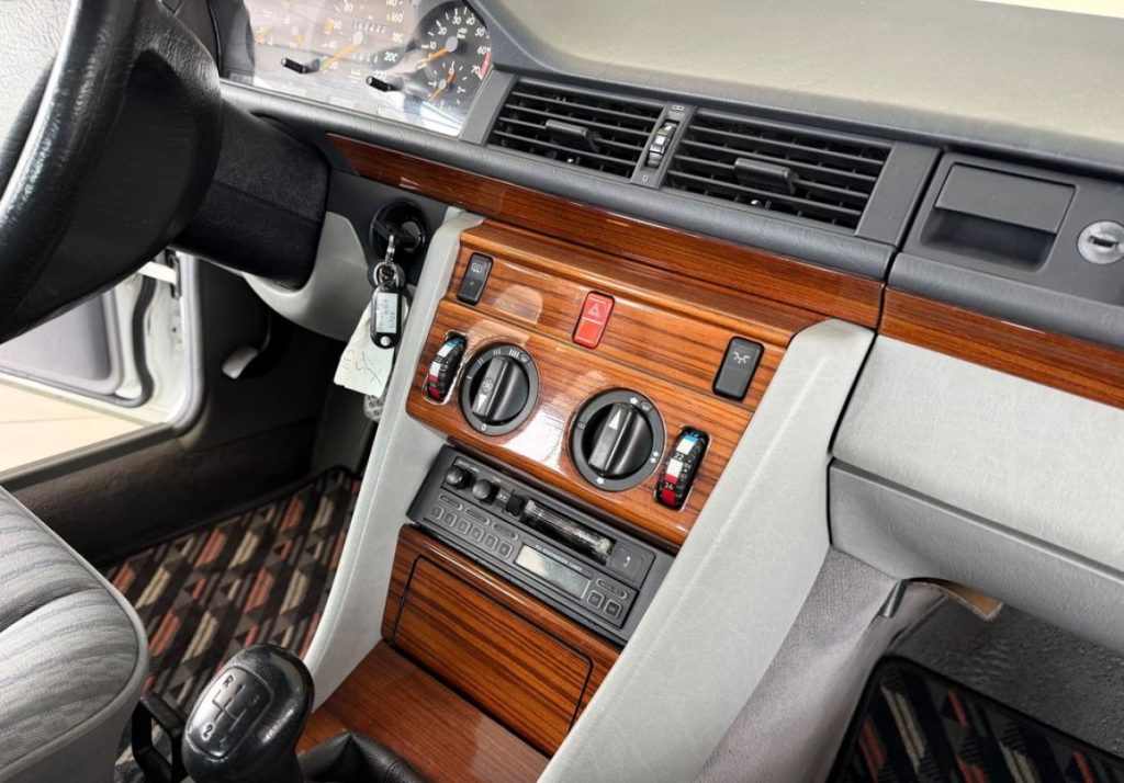 Mercedes-Benz  1991