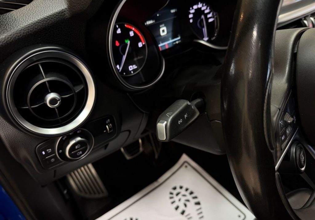 Alfa Romeo Stelvio 2017