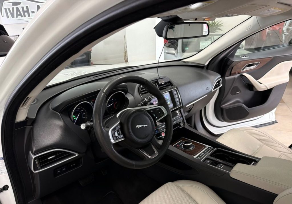 Jaguar F-Pace 2018