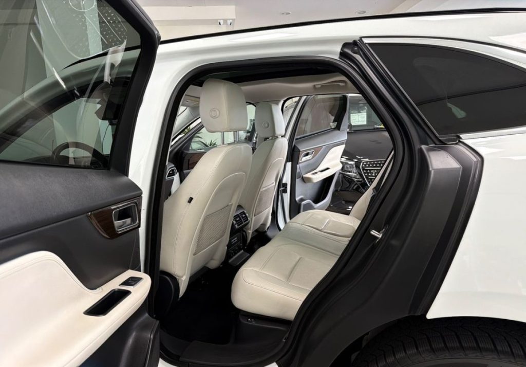 Jaguar F-Pace 2018