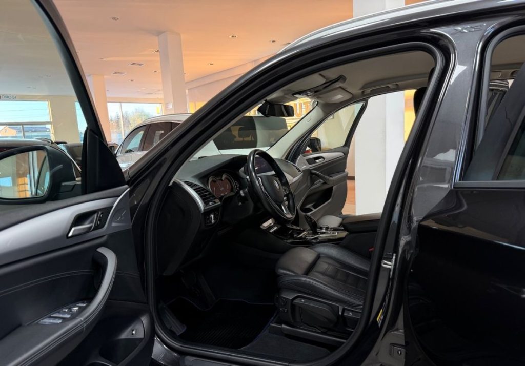 BMW X3 2021