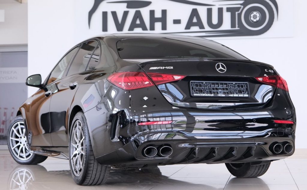 Mercedes-Benz C 2025