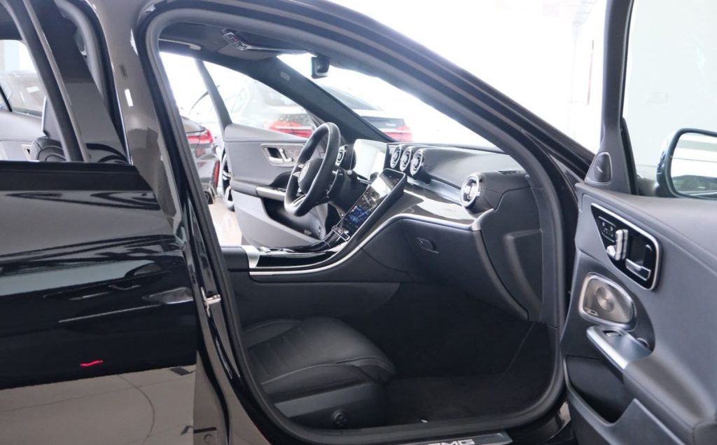 Mercedes-Benz C 2025