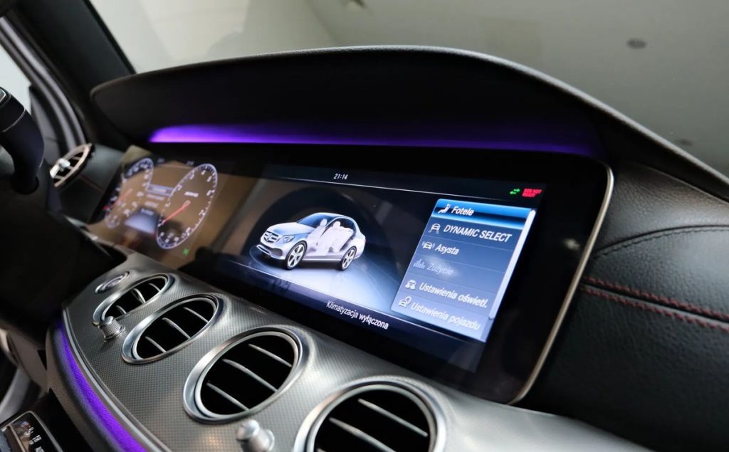 Mercedes-Benz E 2016