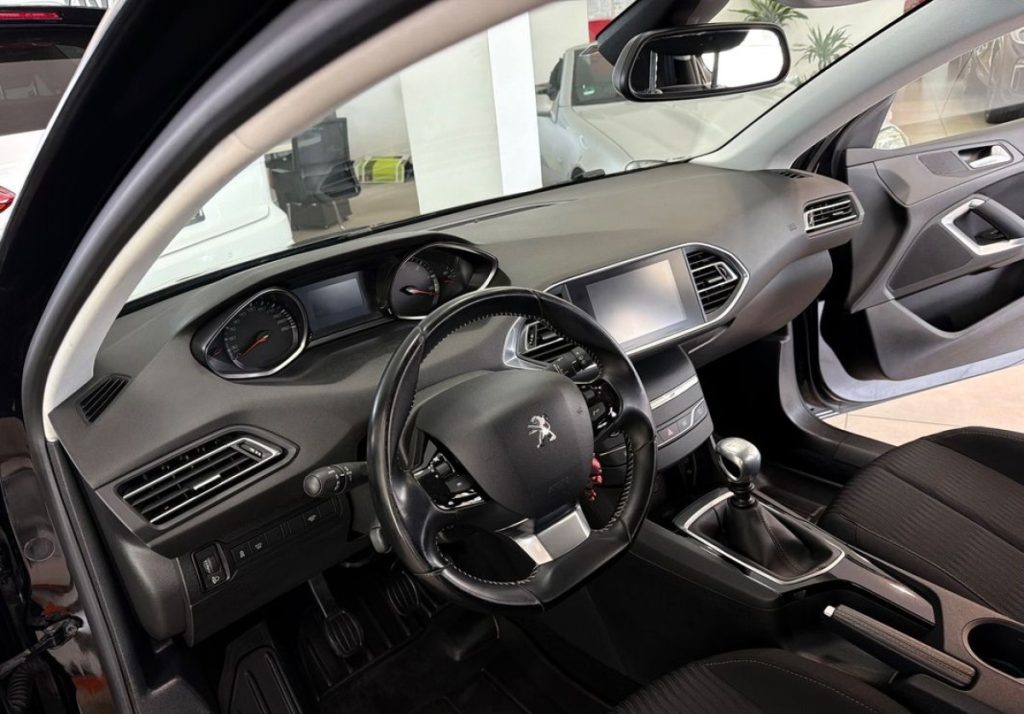 Peugeot 308 2017