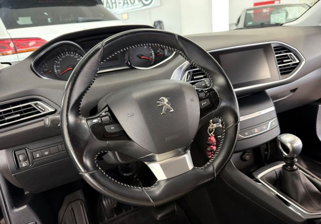 Peugeot 308 2017