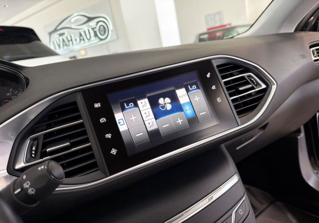 Peugeot 308 2017