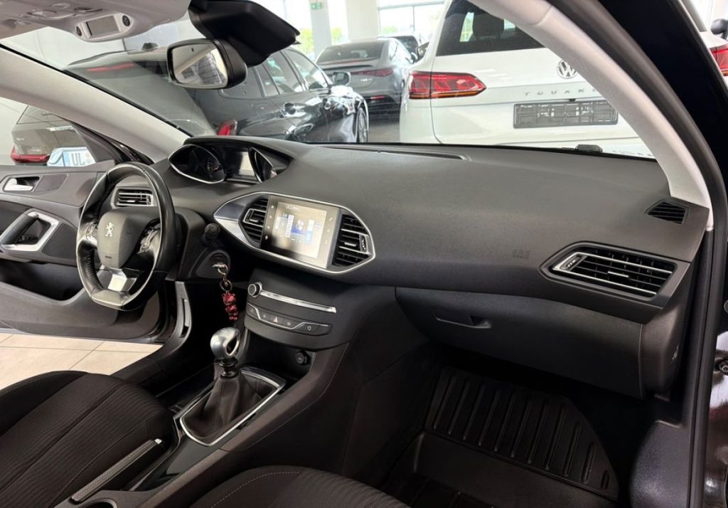 Peugeot 308 2017