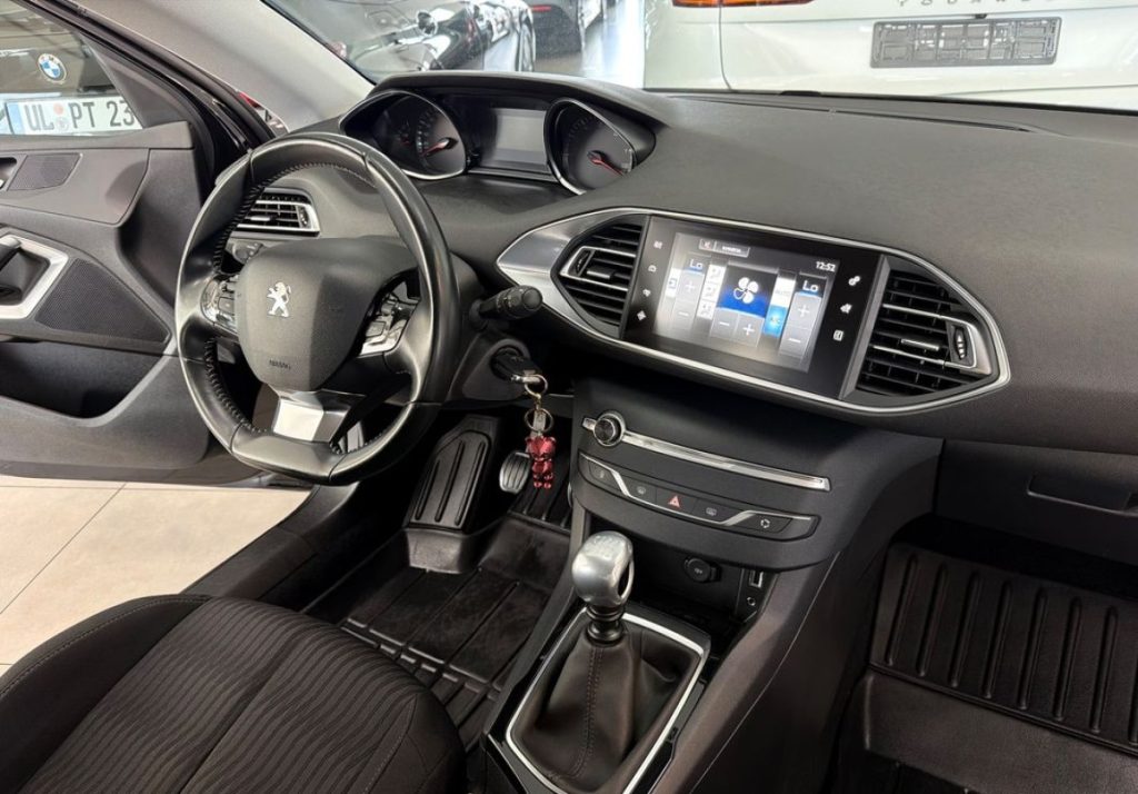 Peugeot 308 2017