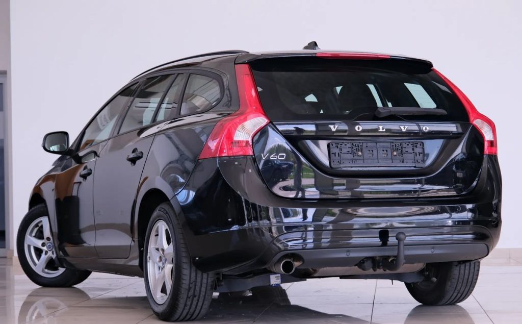 Volvo V60 2015