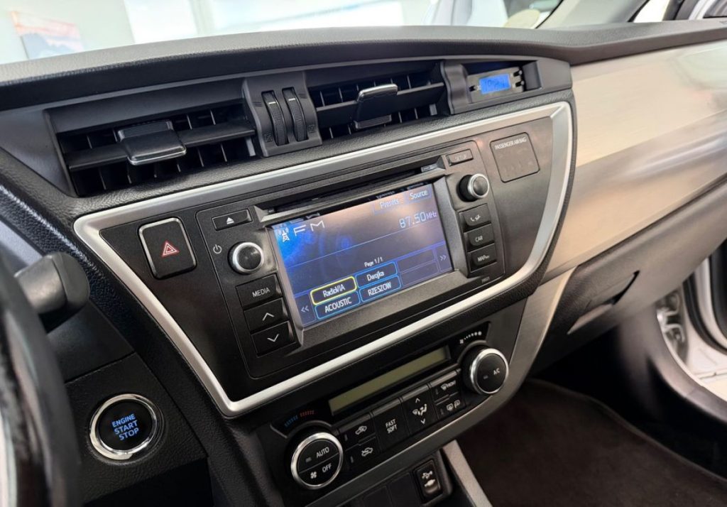 Toyota Auris 2013