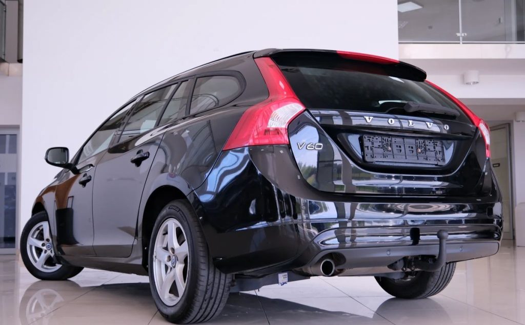 Volvo V60 2015